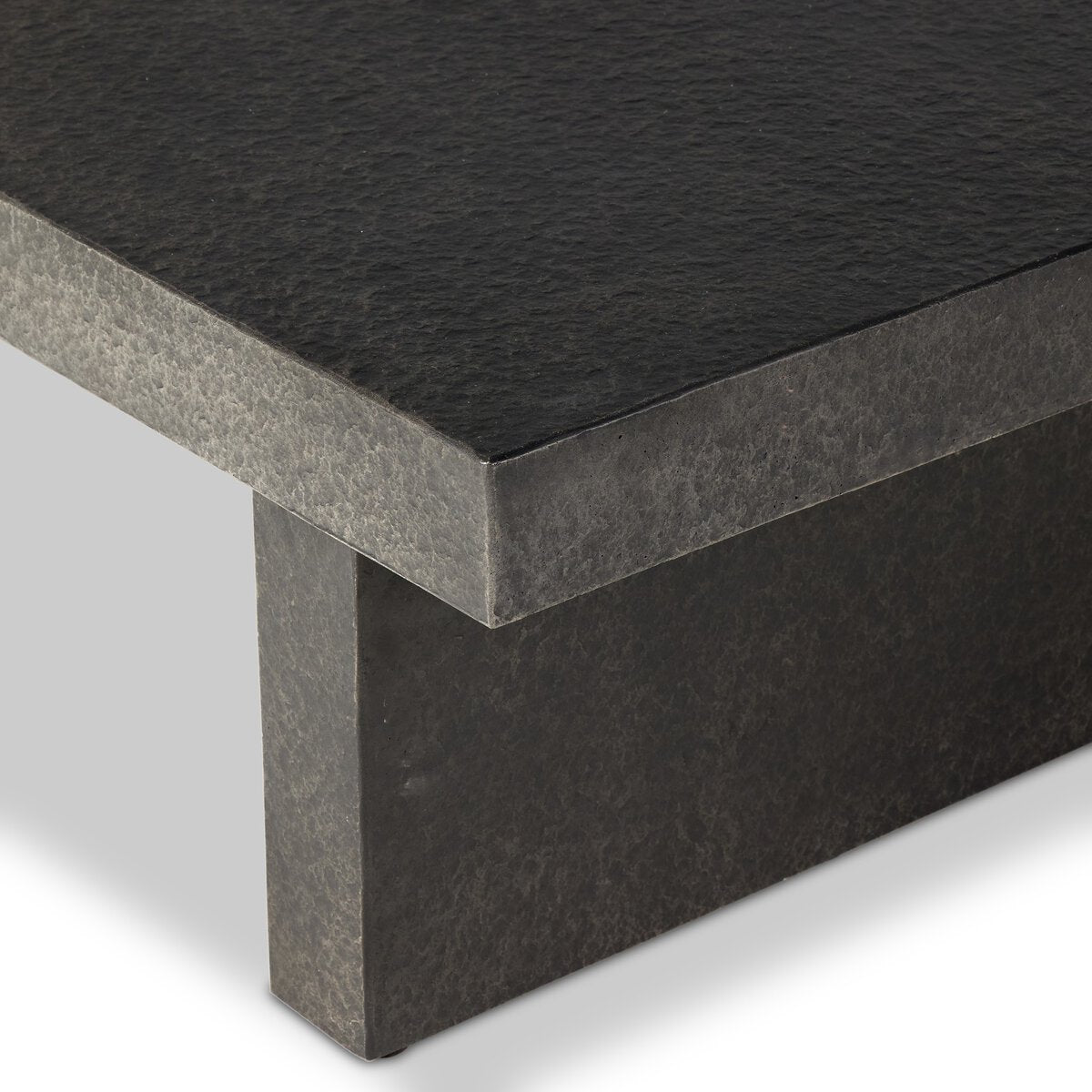 Heli Outdoor Coffee Table
