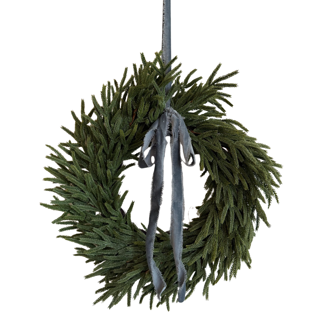 Heritage Velvet Tie Wreath