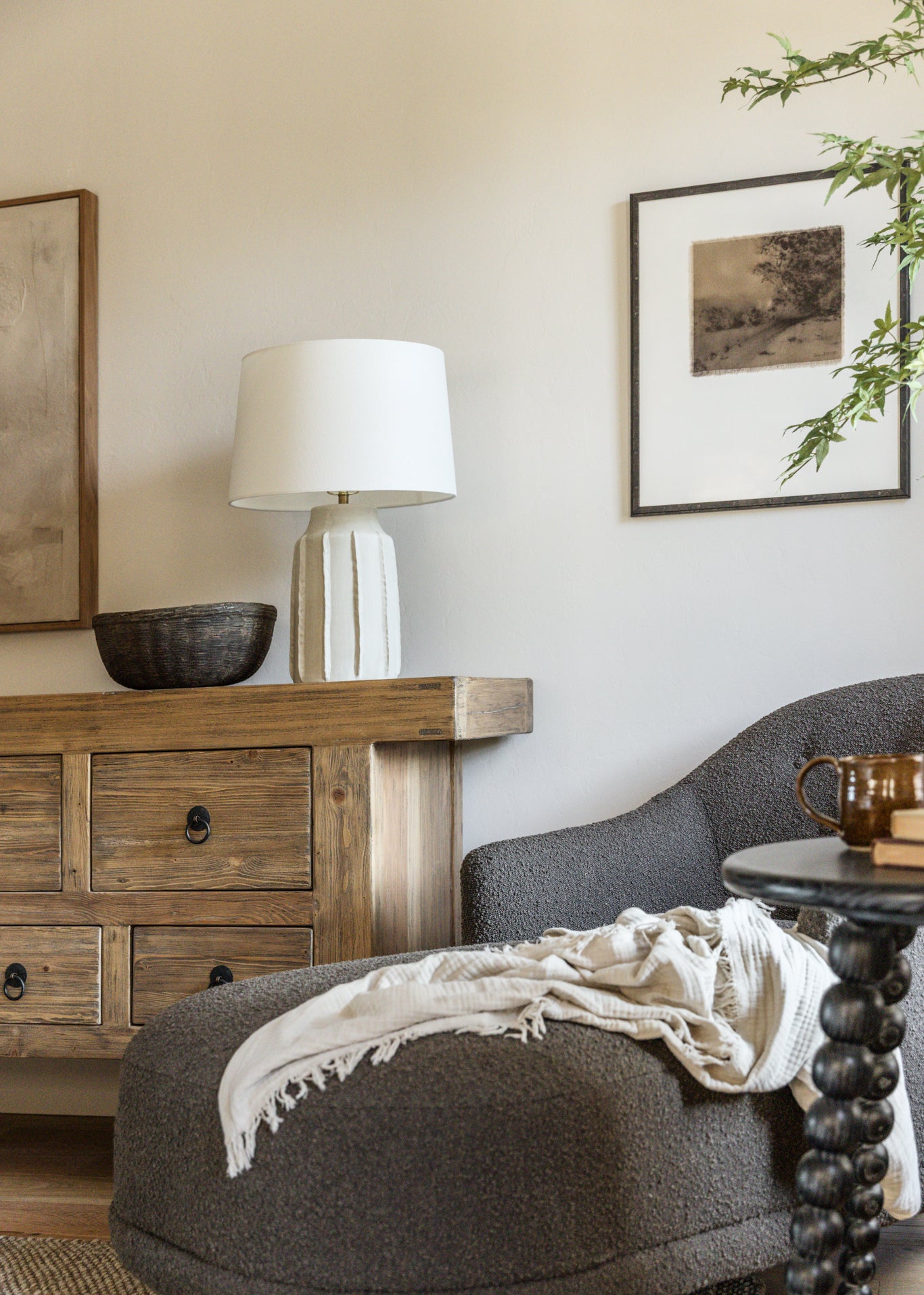 Vela Table Lamp